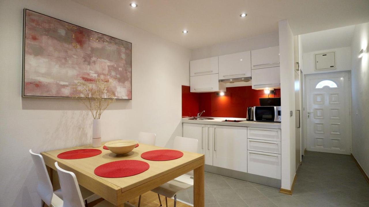 Apartment Ena - Lavica Podstrana Bagian luar foto