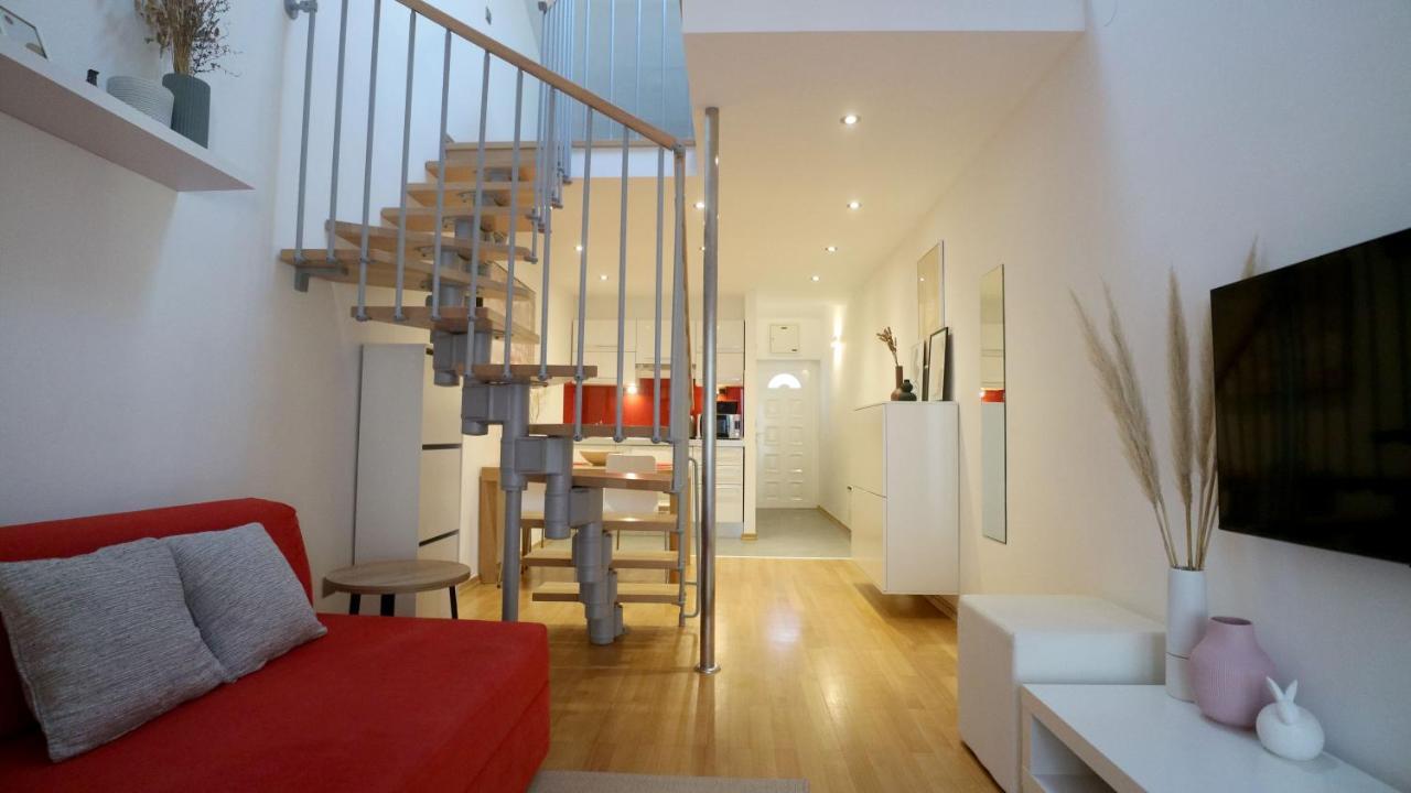 Apartment Ena - Lavica Podstrana Bagian luar foto